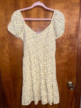 Hollister Yellow Floral V-Neck Midi Dress